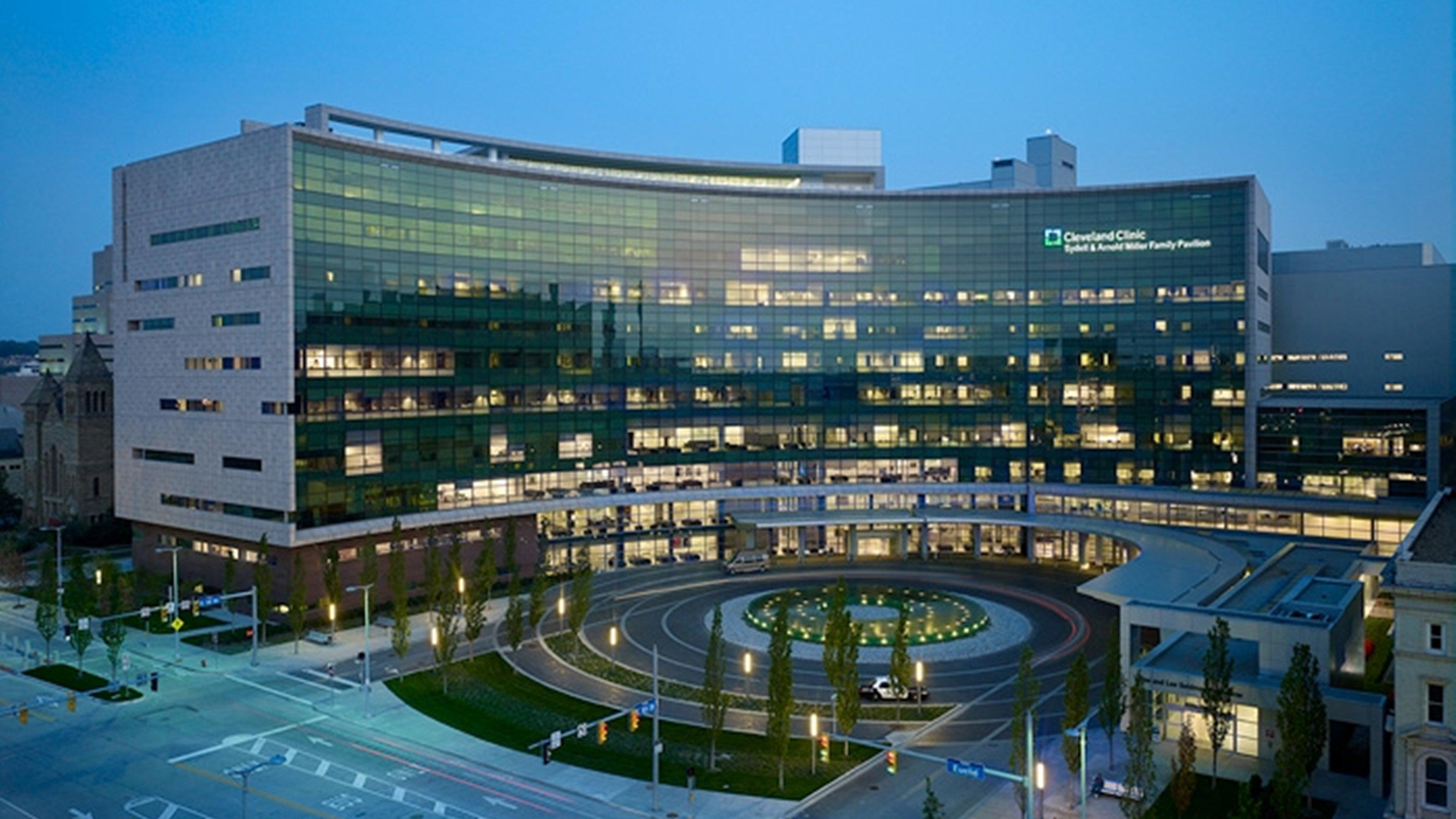 Holiday Inn Cleveland Clinic By Ihg Extérieur photo